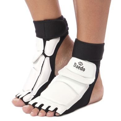 Захист стопи шкарпетки-фути для тхеквондо DADO BO-2609-W (PU, р-р S(33-34) - L(37-38), l-19,5-24,5см, білий)